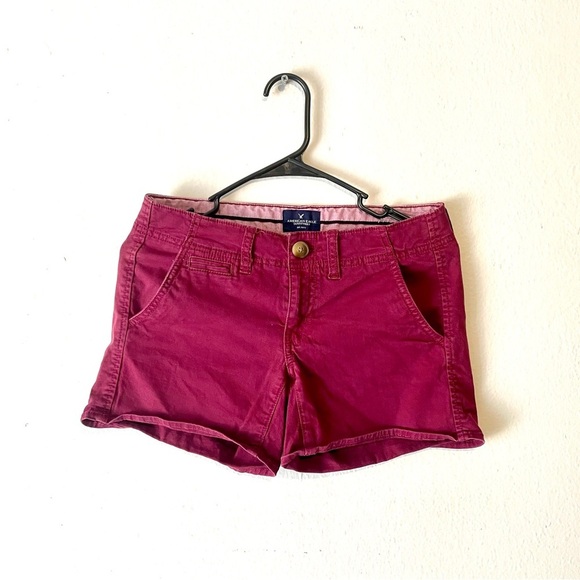 American Eagle Midi Stretch Shorts Women’s Size 2 Maroon Chino  Y2K streetware - Picture 1 of 8